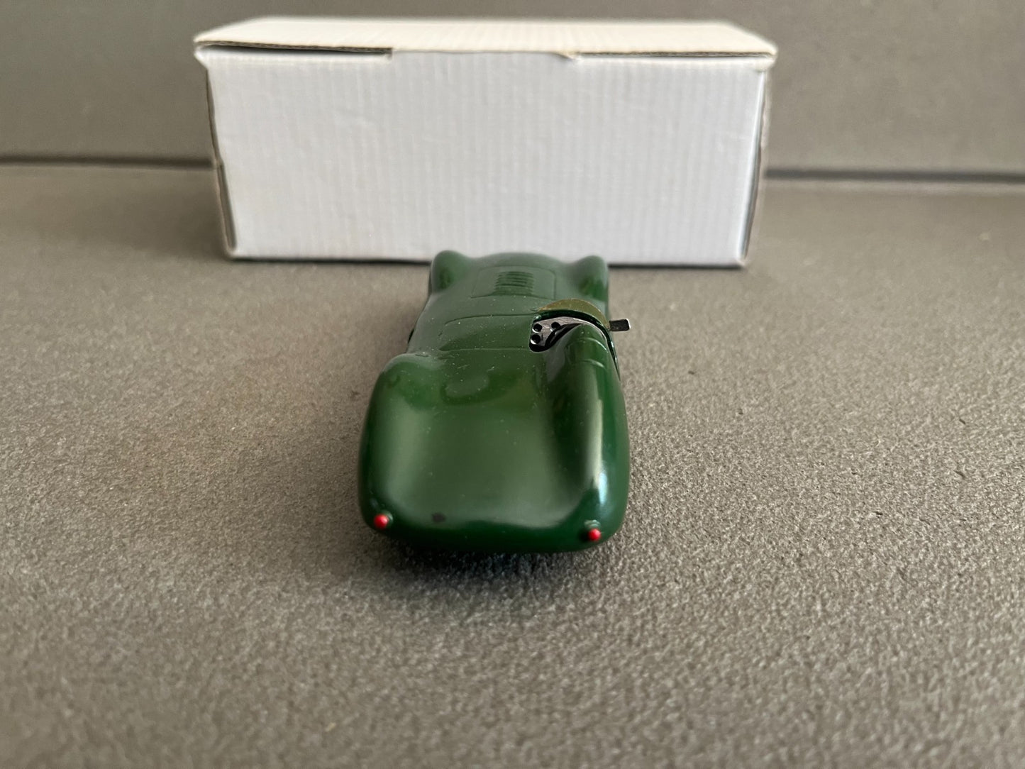 Ancienne Voiture miniature Kit métal monté Mikansue Cooper Jaguar au 1/43