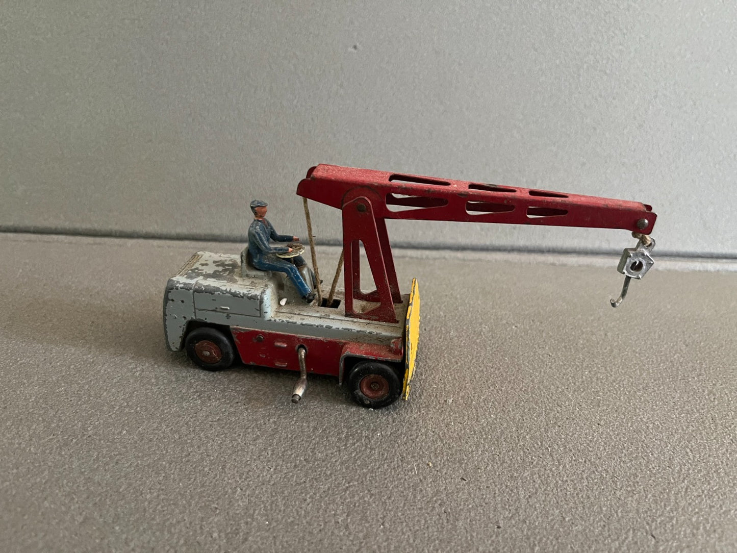 Ancienne Miniature Voiture Chantier Grue Salev Dinky Toys Meccano France Epave