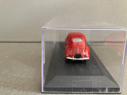 Voiture Miniature Renault 4CV Rouge Eligor France au 1/43