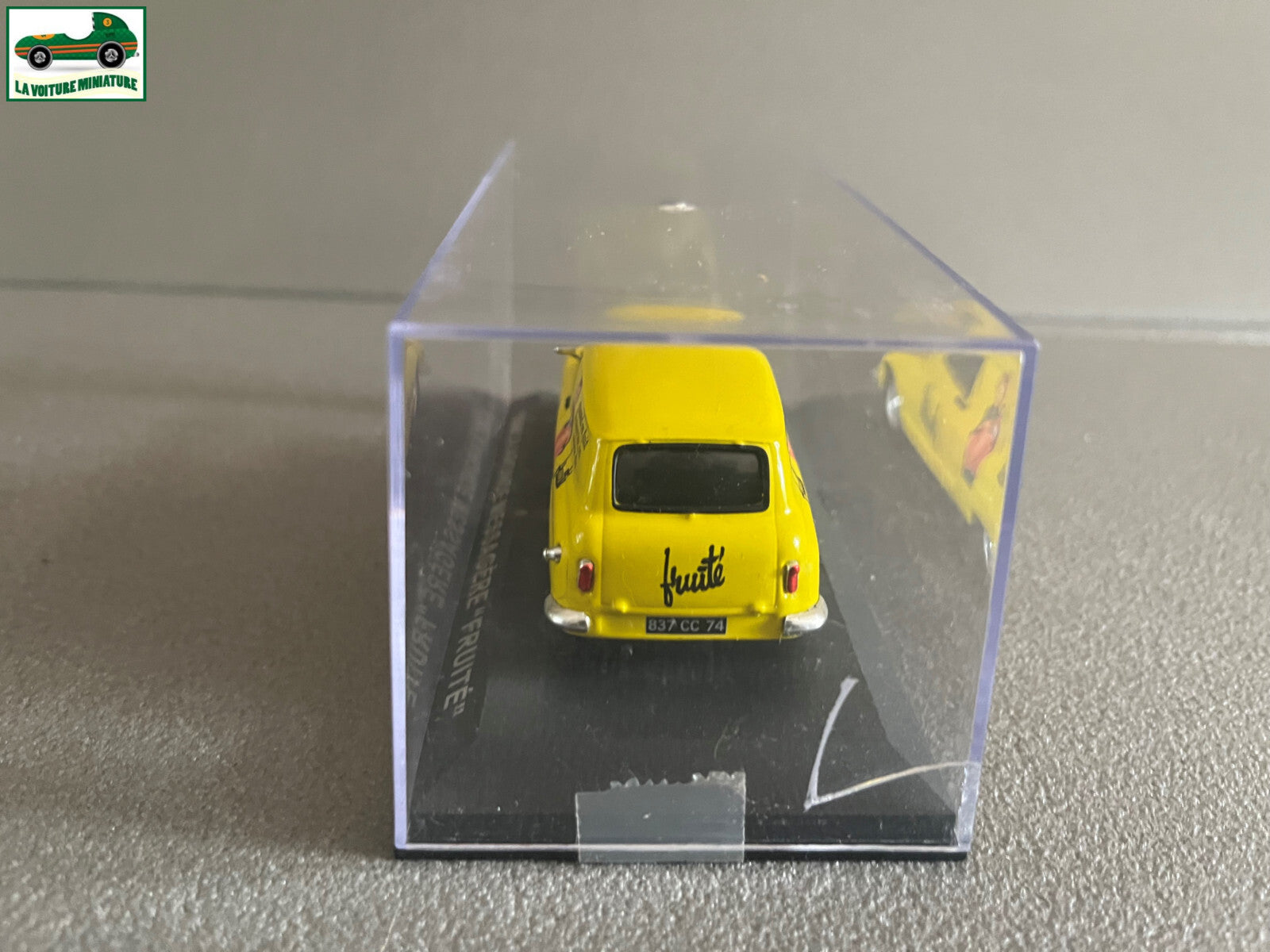 Voiture Miniature Simca Aronde Messagère Fruité au 1/43