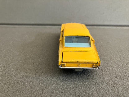 Ancienne Voiture Miniature Ford Mustang 161 England Meccano Dinky Toys 1/43