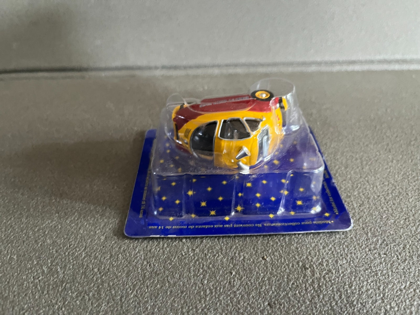 Voiture Miniature Velam Isetta N°28 Cirque Pinder Altaya 1/43
