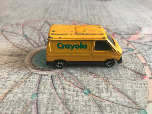 Ancienne Voiture Miniature Corgi Van Crayola Made GT Britain Echelle Majorette