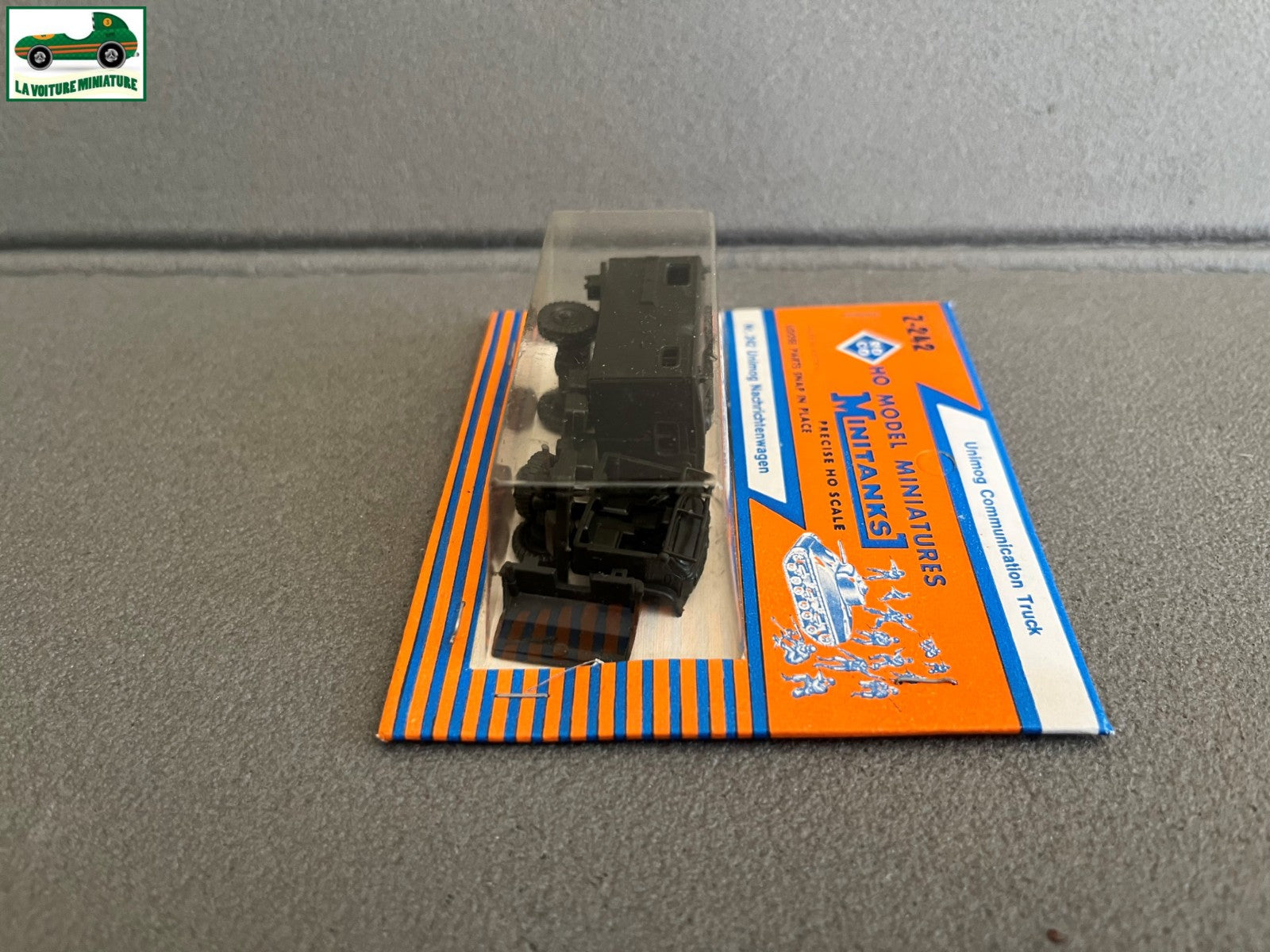 Miniature Engin Militaire Camion Z-242 Unimog Truck Roco Minitanks  1/87 HO