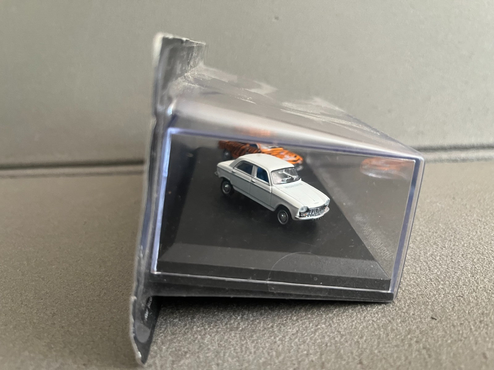 Voiture Miniature Duo Peugeot 204 1965 Esso 1967 Universal Hobbies 1/87 HO