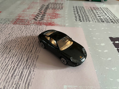 Voiture miniature Porsche 911 Carrera Burago 1/43