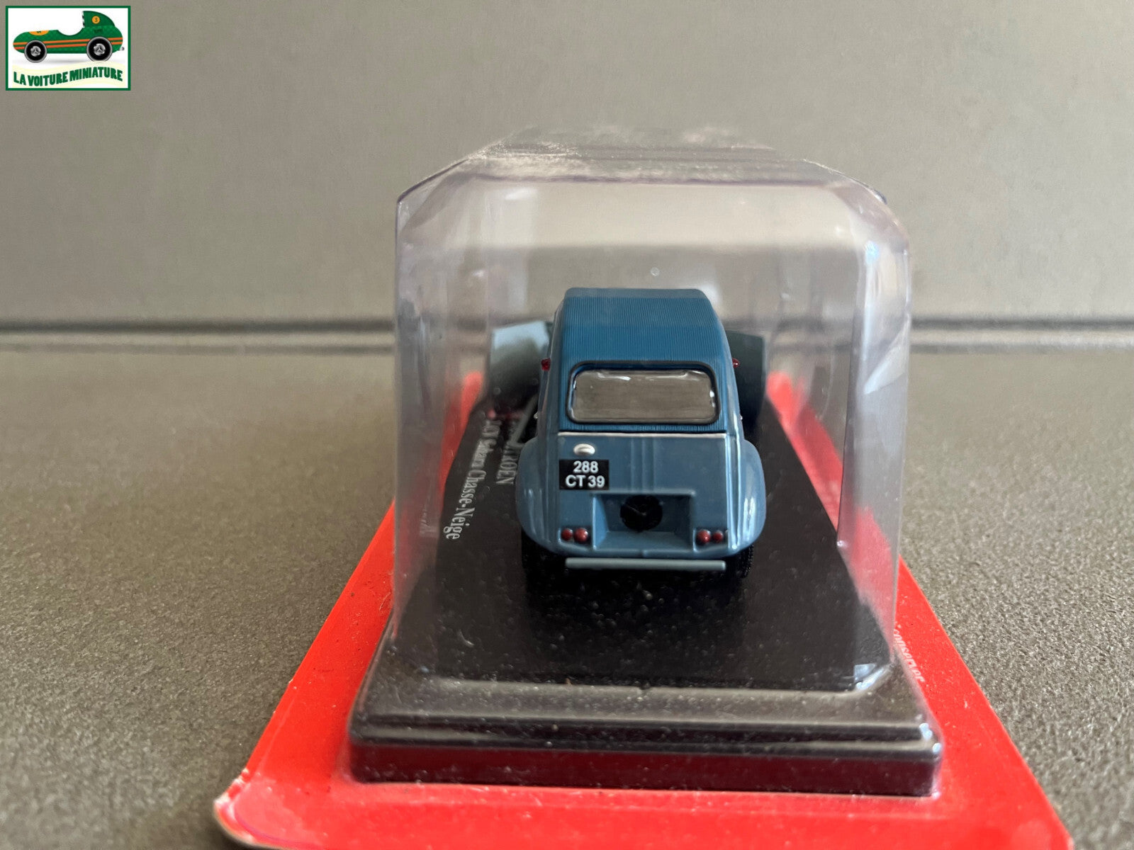 Voiture miniature Citroen 2cv 2 cv Sahara Chasse Neige Auto Plus Hachette 1/43