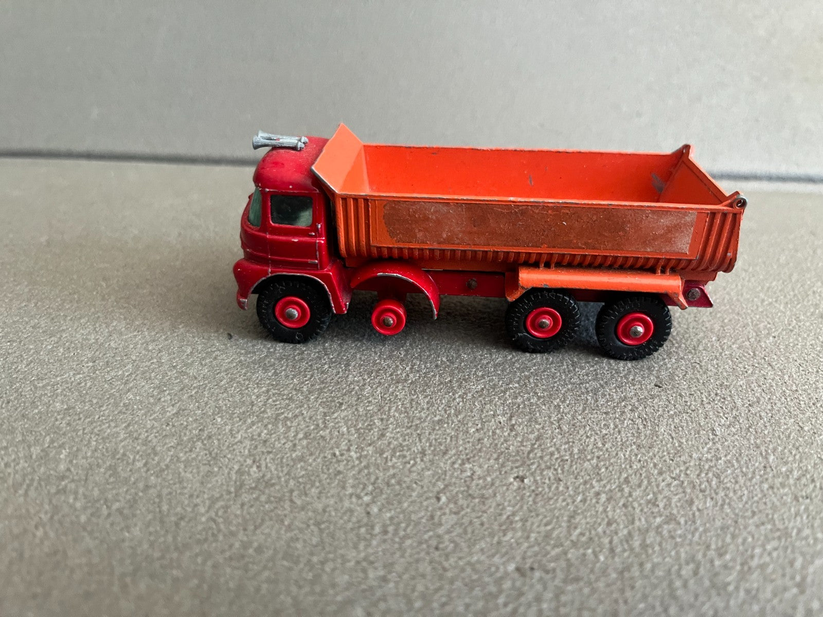 Voiture Miniature Camion Matchbox Hoveringham Tipper King Size Truck Lesney