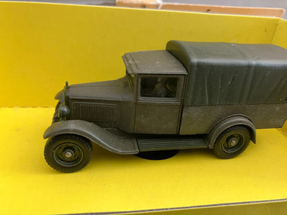 Ancien Miniature Militaire Blindé Renault Transport 6023 Solido France 1/43