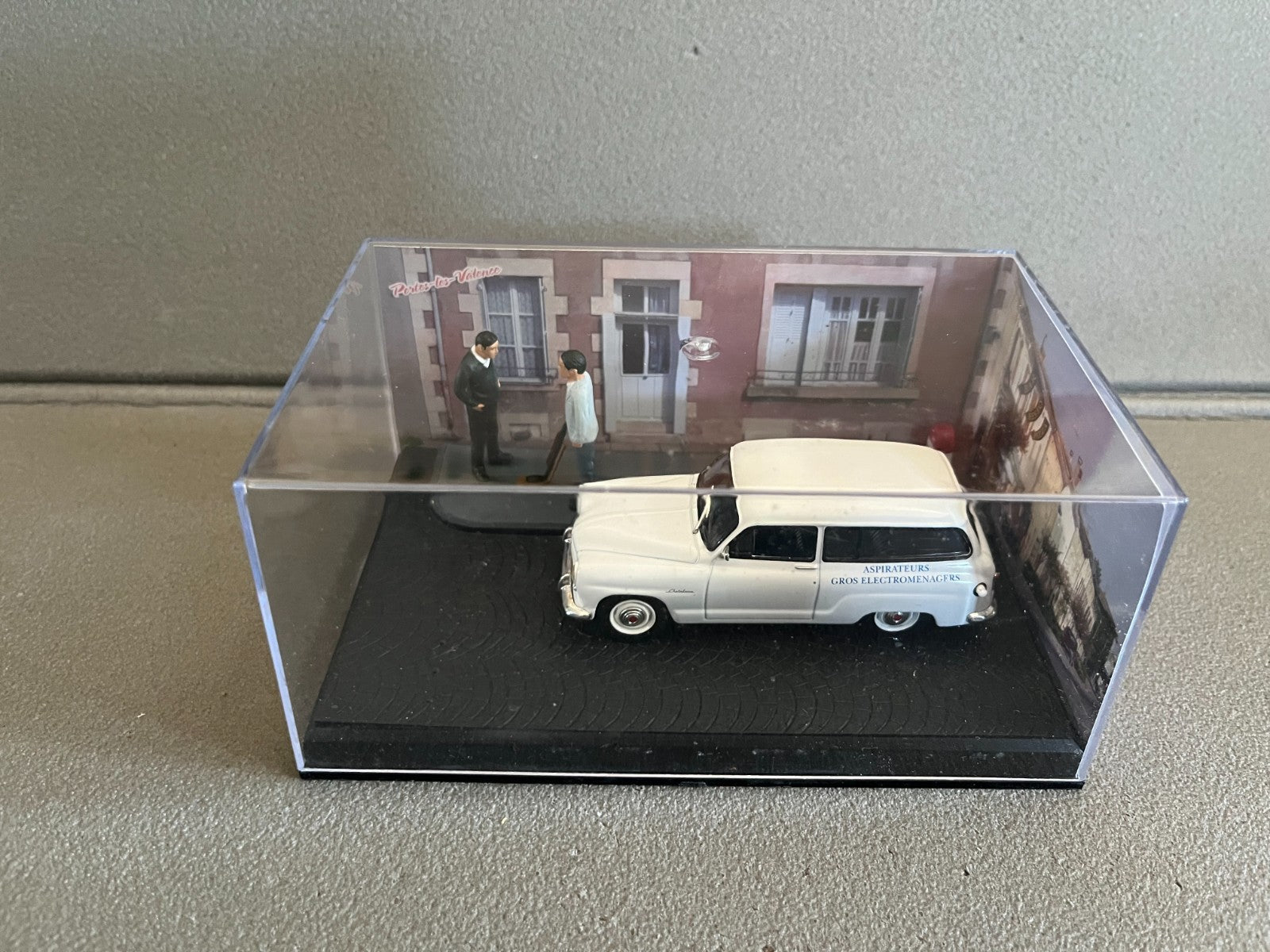 Voiture Miniature Simca Aronde Chatelaine Etape 21 La Route Bleue RN7 1/43