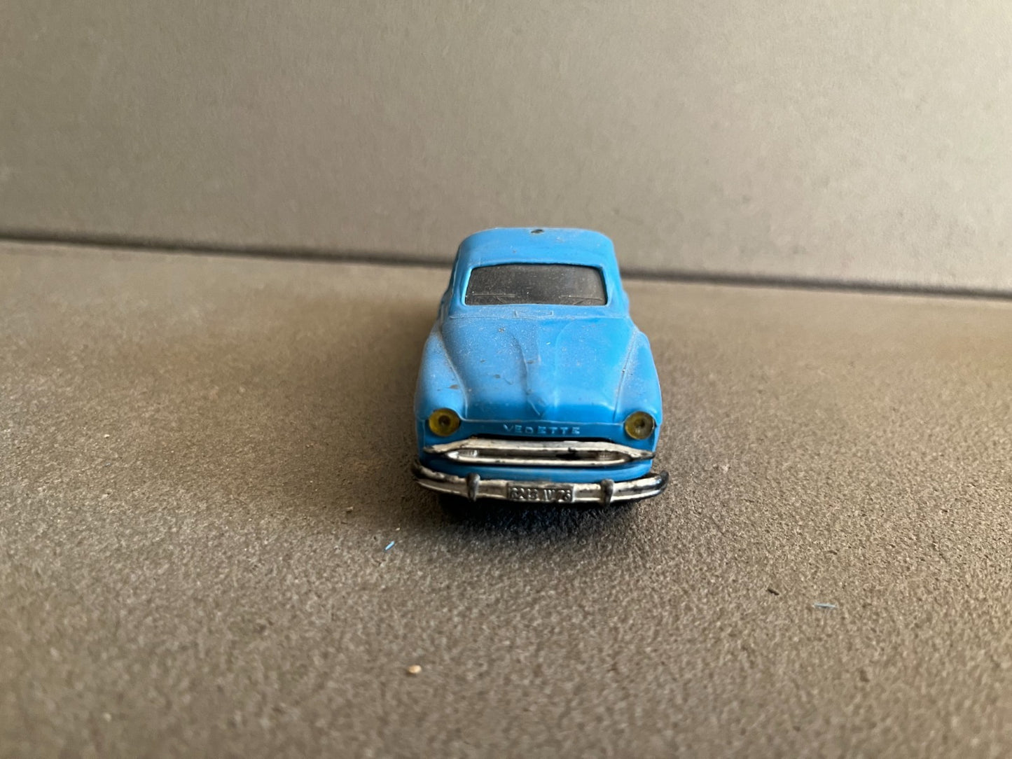 Ancienne Voiture Miniature Ford Vedette Dépanneuse Norev Plastique France Epave