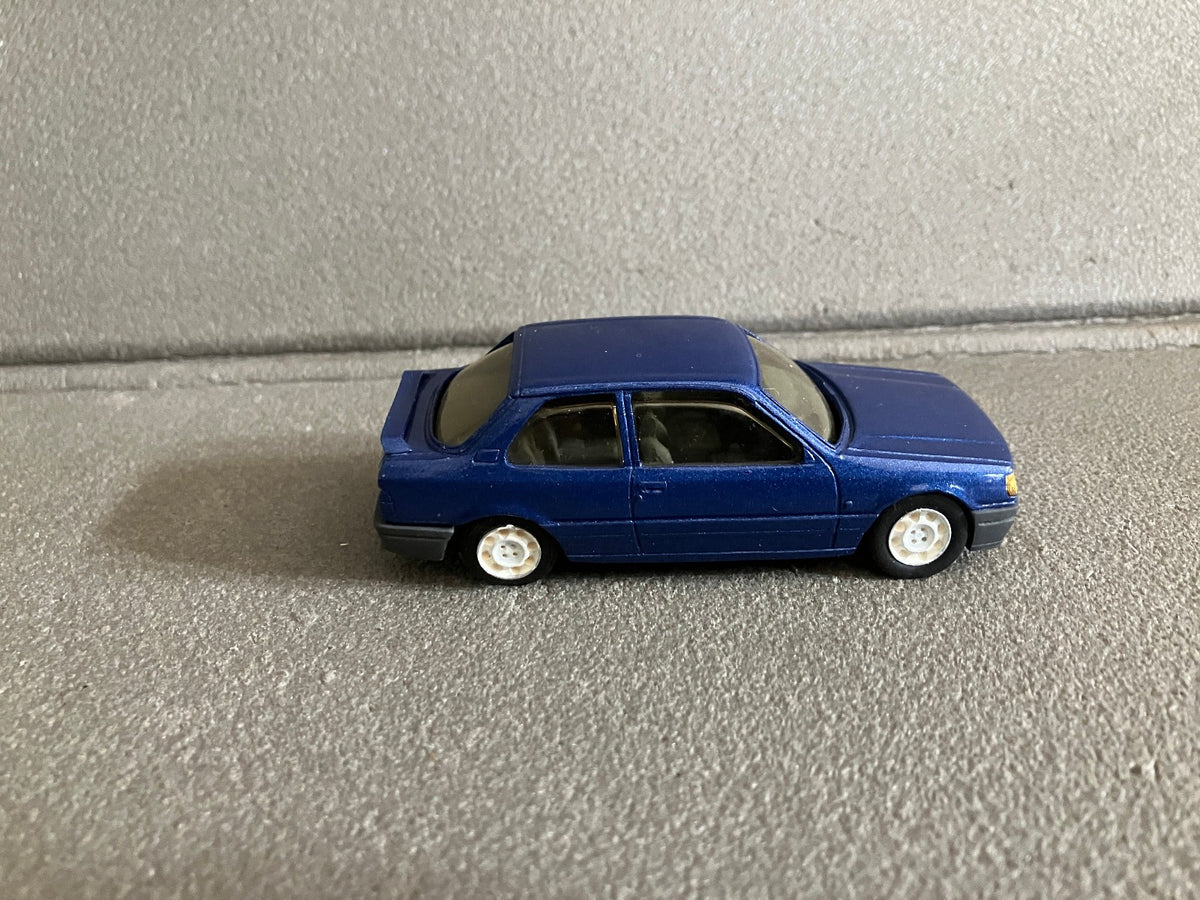 Voiture Miniature Kit résine monté Peugeot 309 GTI Prestige France au 1/43