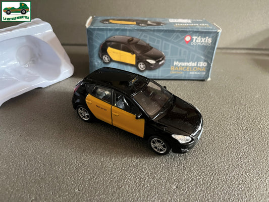 Voiture Miniature Hyundai I30 Barcelone Taxi du Monde Welly au 1/38