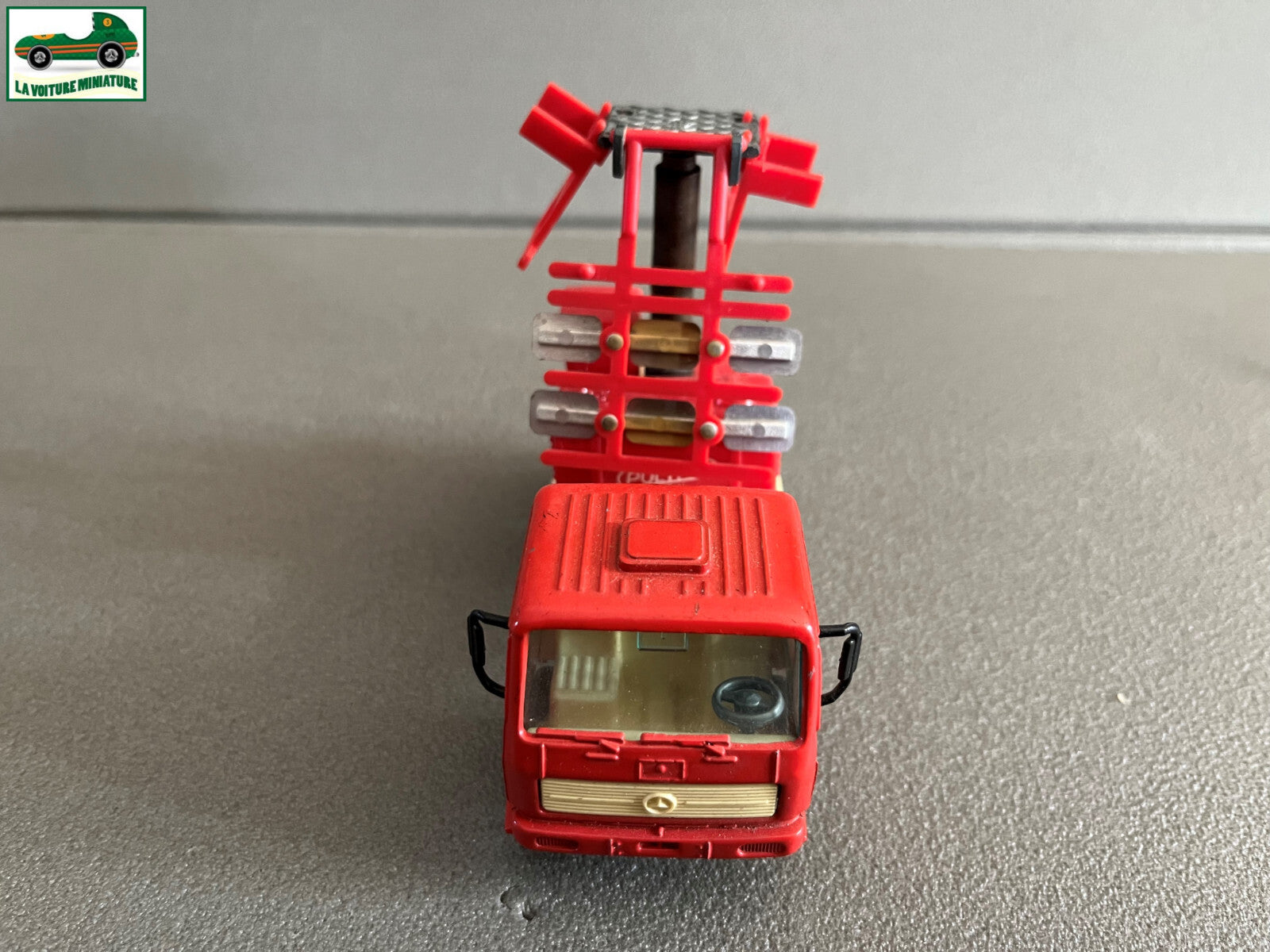 Voiture  Miniature Camion Mercedes Eclairage Chantier Gama Germany 1/43 ou 1/50