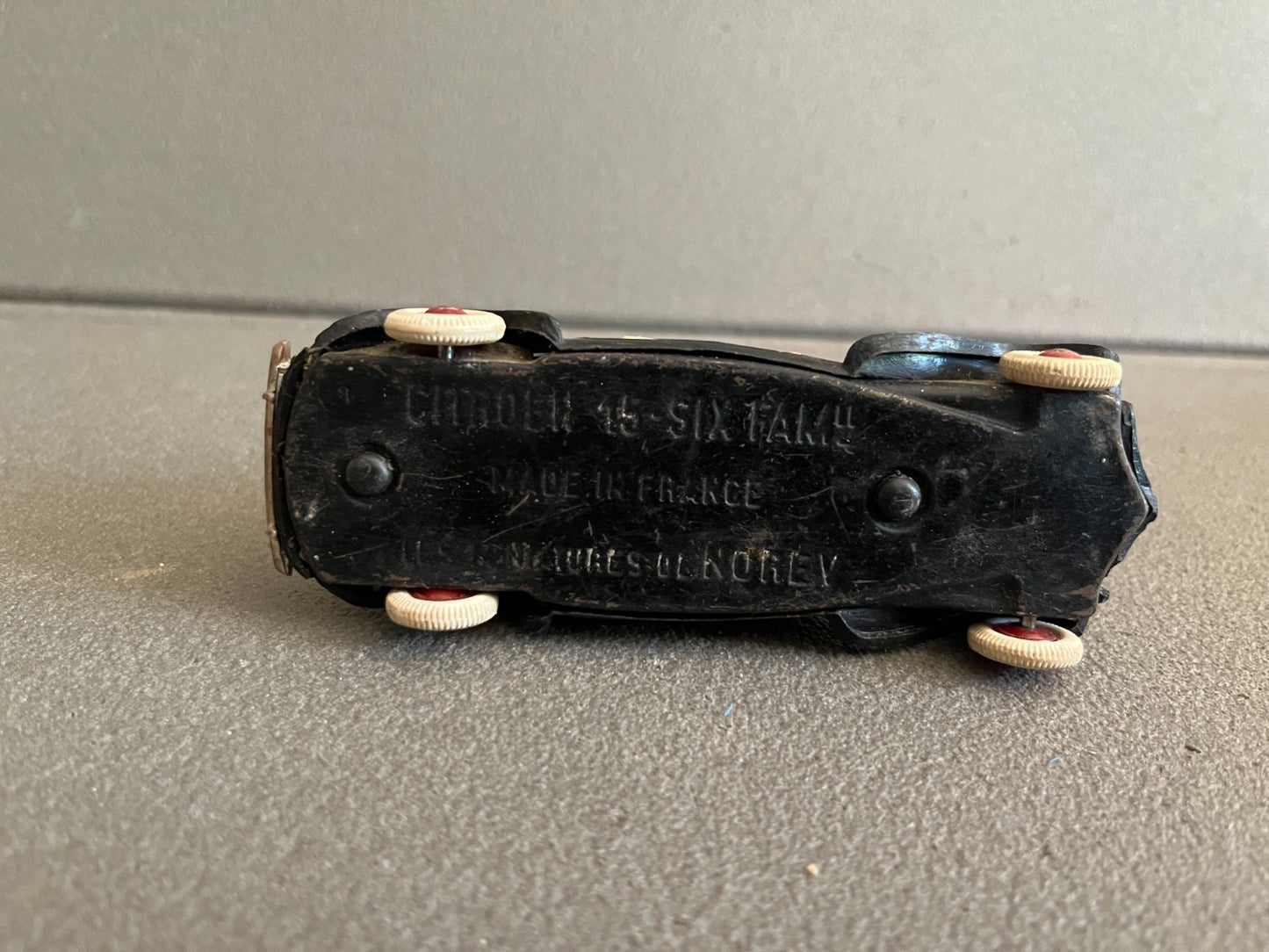 Ancienne Voiture Miniature Citroen 15 Six Police Norev Plastique France Epave