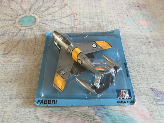 Avion miniature Militaire F-86 E Sabre Fabbri Italeri 1/100
