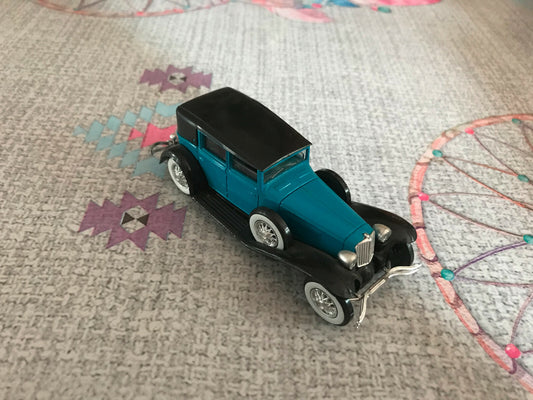 Voiture Miniature Cord L 29 L29 Made in France Solido au 1/43
