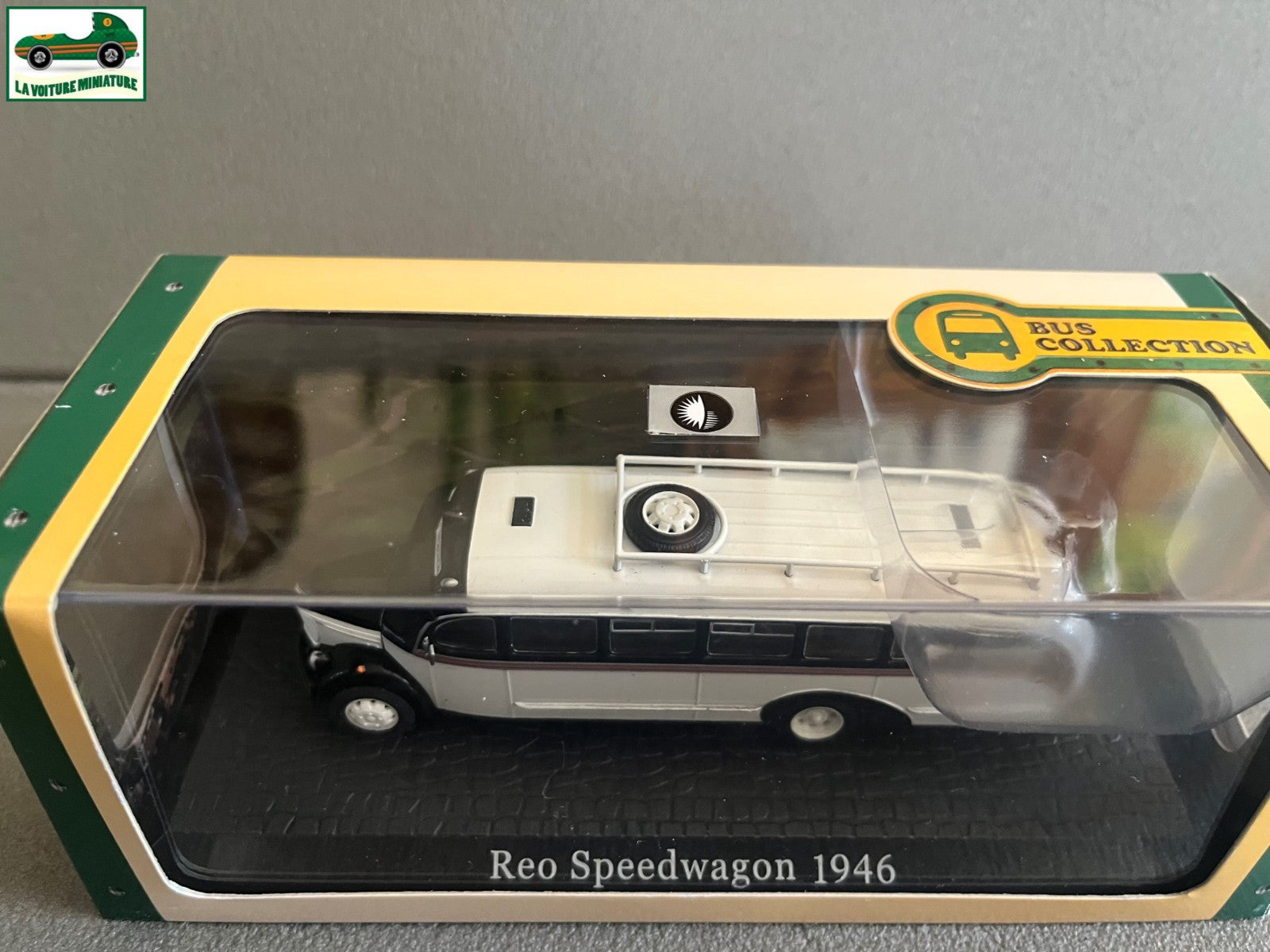 Voiture miniature Reo Speedwagon 1946 Autobus Bus Collection Atlas 1/72