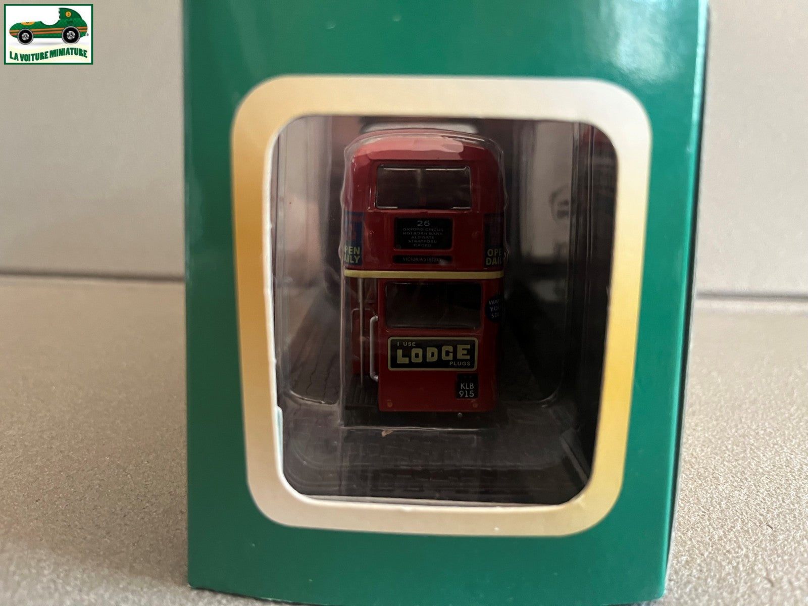 Voiture miniature Leyland RTW 1957 Autocar Autobus Bus Collection Atlas 1/72