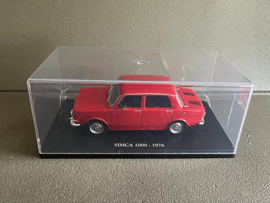Voiture miniature Simca 1000 au 1/24