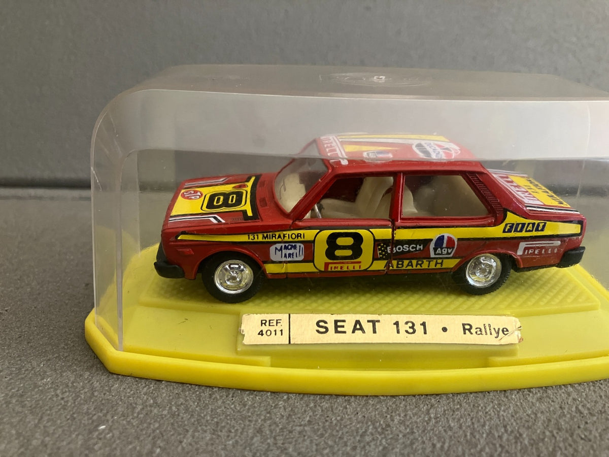 Ancienne Voiture Miniature Seat 131 Rallye Mira 4011 au 1/43 Fiat Abarth