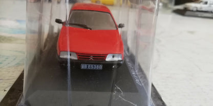 Voiture Miniature Dong Feng 988 Beijing 2000 Citroen ZX Taxi Du Monde 1/43