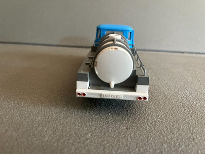 Ancienne Voiture Miniature Plastique Saviem SM 5C Transport Lait Norev au 1/43