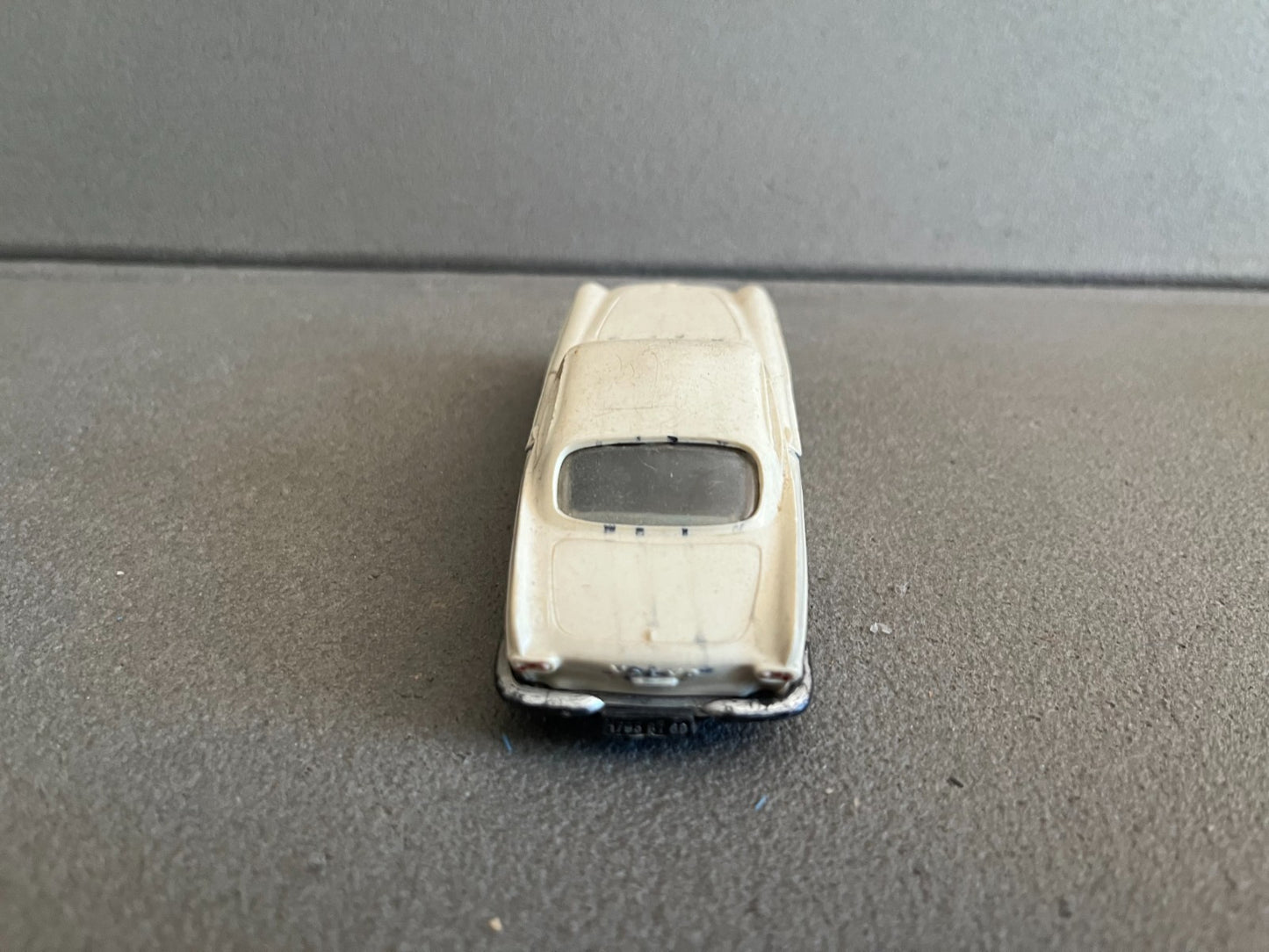 Ancienne Voiture Miniature Volvo P1800 Norev Plastique France Epave