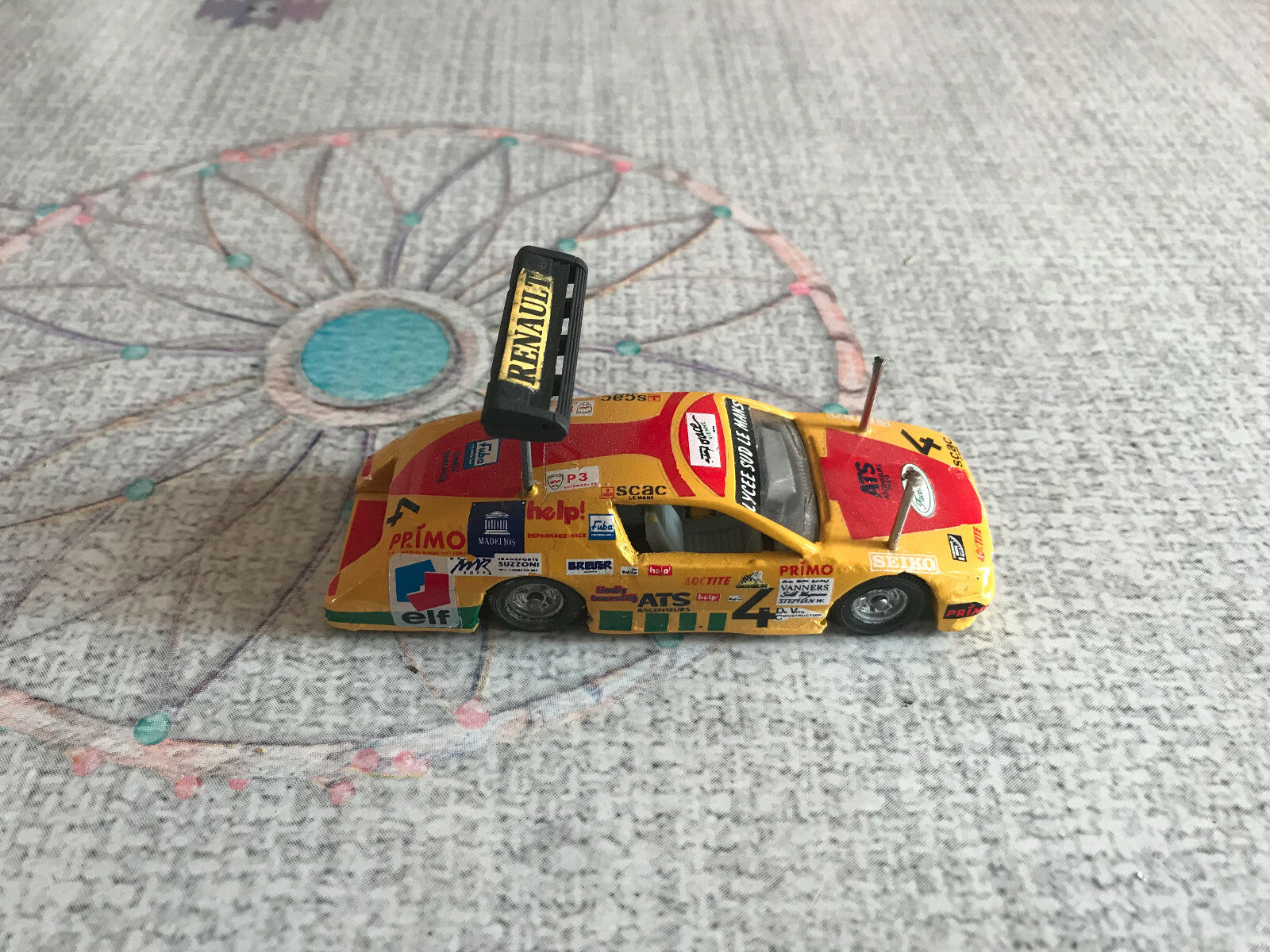 Voiture miniature modifiée course Base Renault Clio Facom Elf Le Mans au 1/43