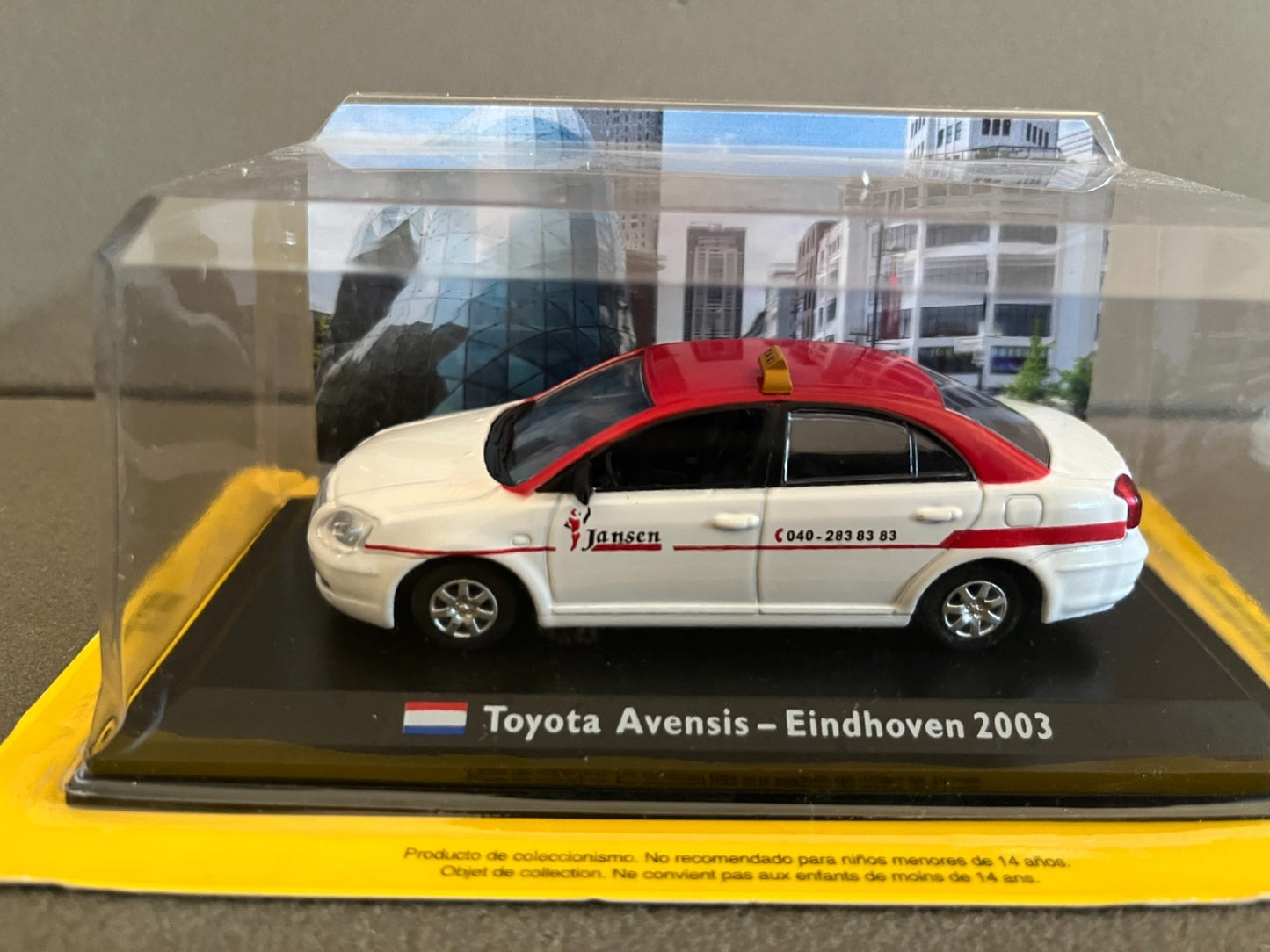 Voiture Miniature Toyota Avensis Eindhoven 2003 Taxi du Monde au 1/43