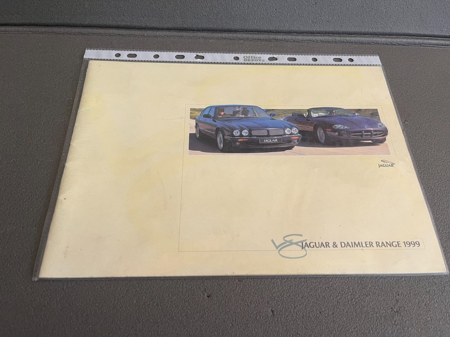 Ancien Dépliant Brochure Documentation Automobile Jaguar Daimler Range 1999