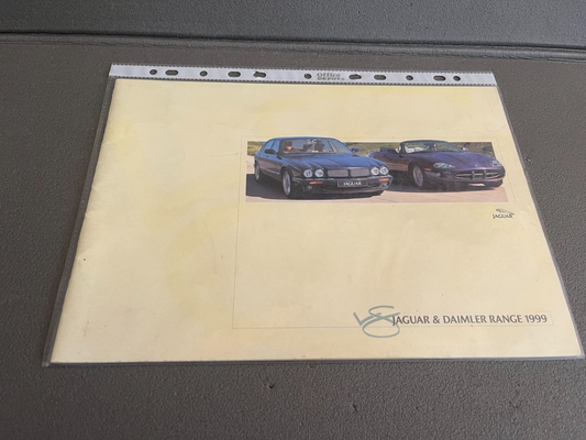 Ancien Dépliant Brochure Documentation Automobile Jaguar Daimler Range 1999