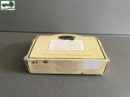 Voiture Miniature anglaise Tacot Ford Liquorice Bassetts Allsorts LLedo