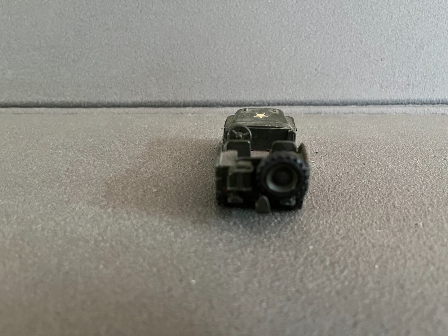 Ancienne Miniature Militaire Voiture Jeep Dinky Toys Meccano France Epave