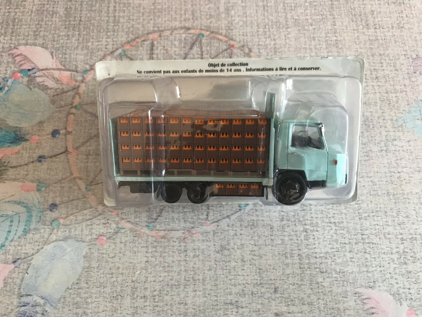 Voiture miniature Camion Berliet Tekel Transport de boissons Hachette 1/43