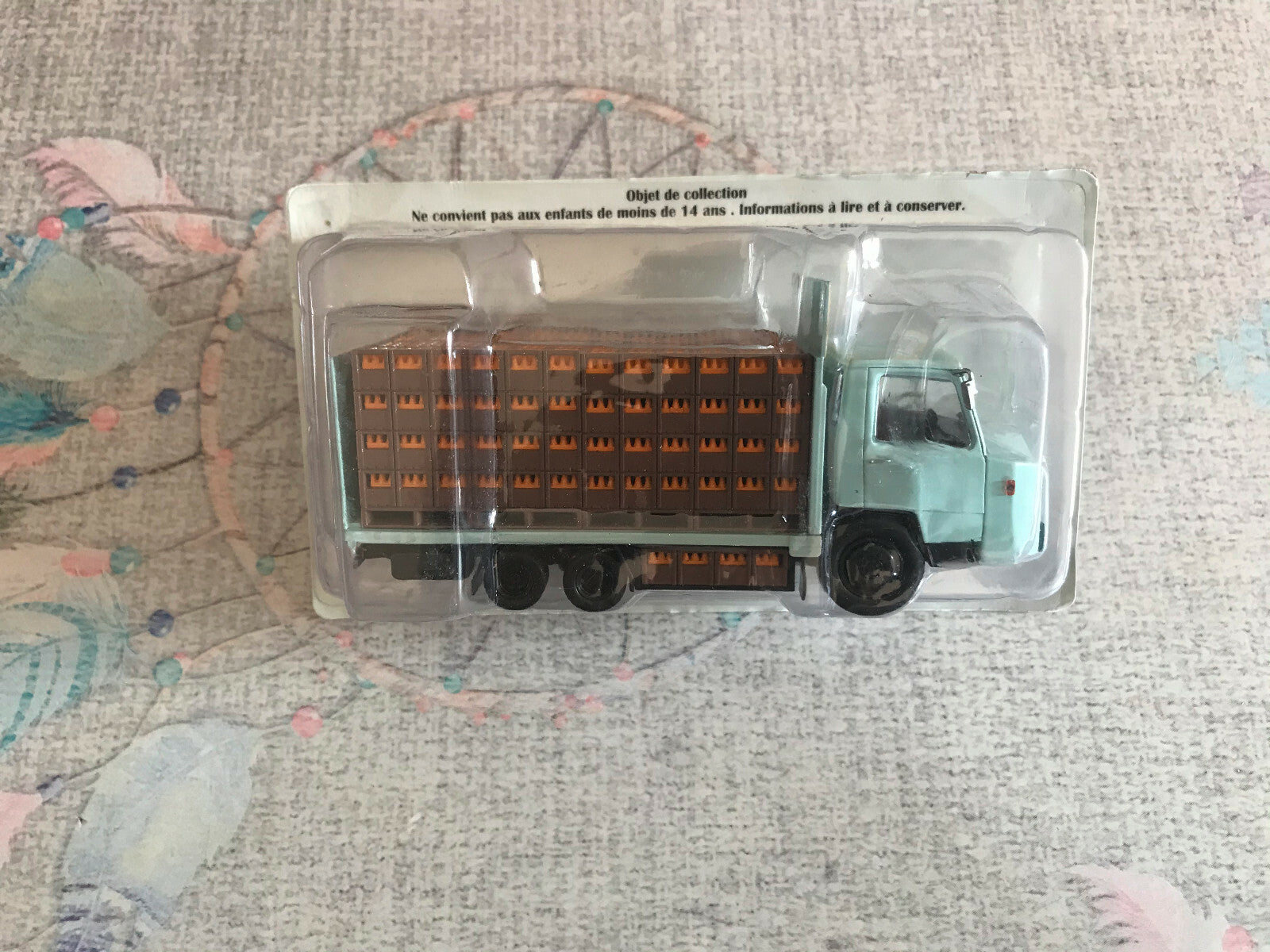 Voiture miniature Camion Berliet Tekel Transport de boissons Hachette 1/43