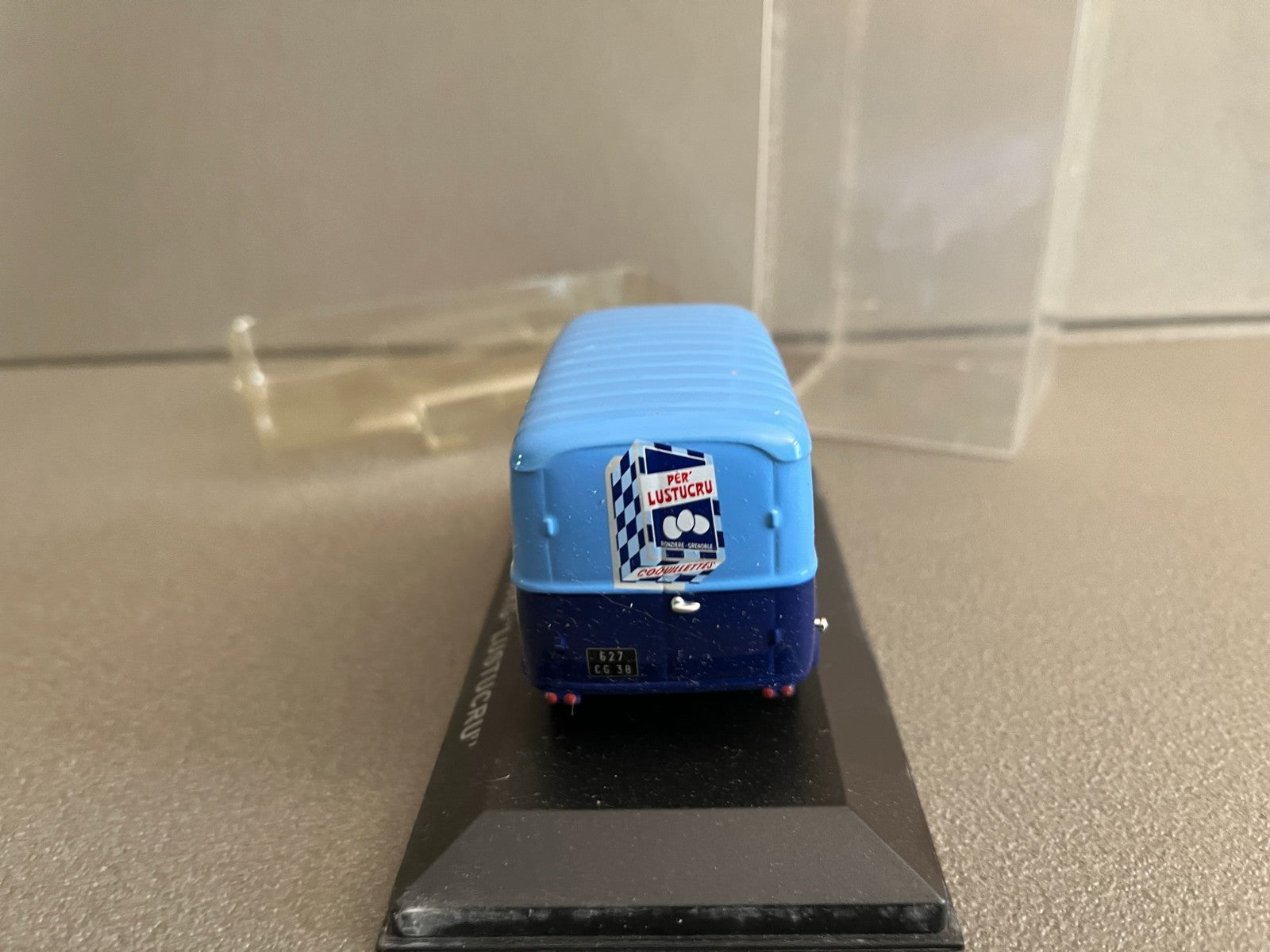 Voiture Miniature Camion Publicitaire Renault 1000KG Lustucru au 1/43