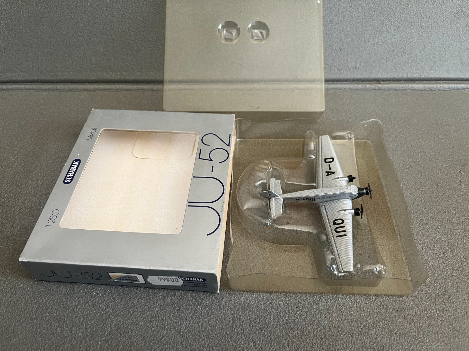 Ancien Avion miniature Militaire JU-52 Schabak 1/250