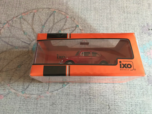 Voiture Miniature Volkswagen Coccinelle 1302 LS Limousine 1972 Ixo CLC334N 1/43
