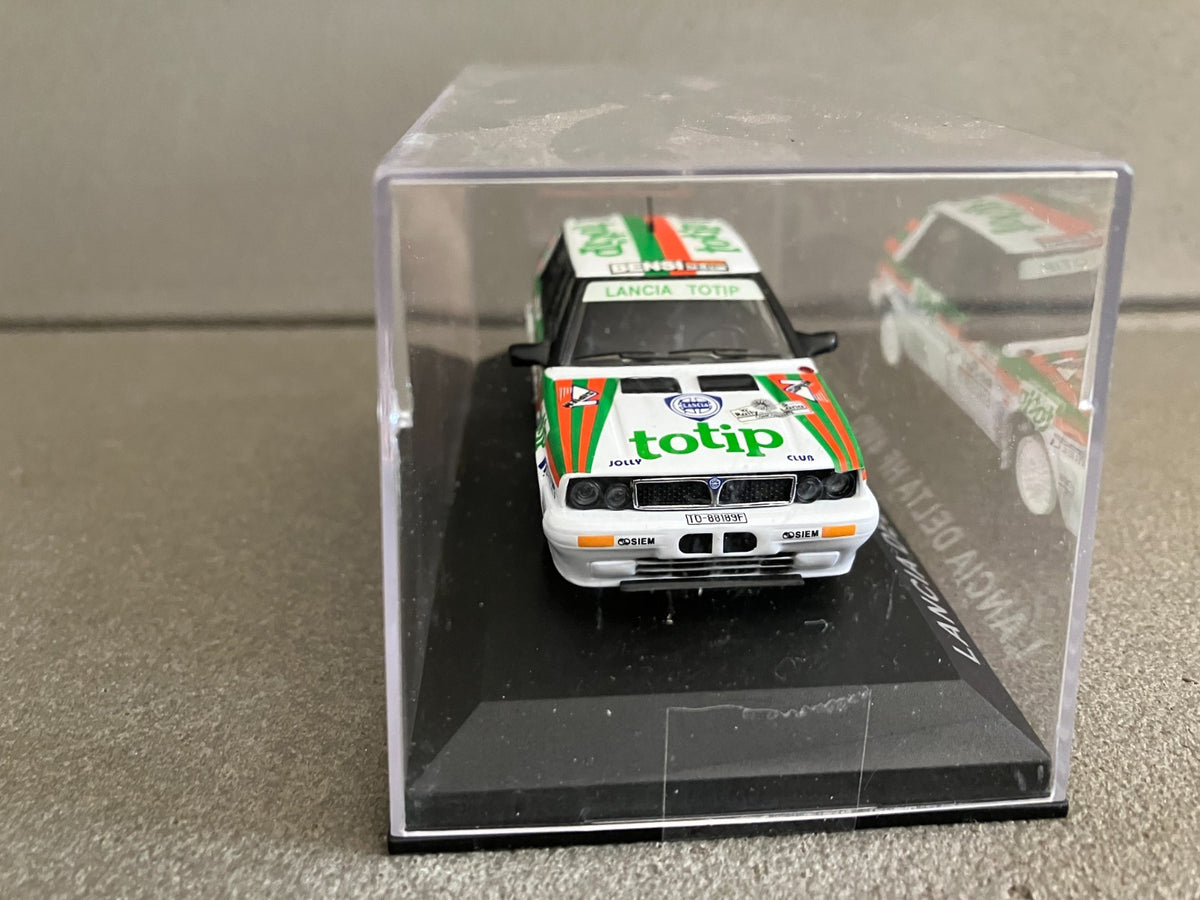 Voiture Miniature Lancia Delta HF 4WD Rallye Lana 1987 au 1/43