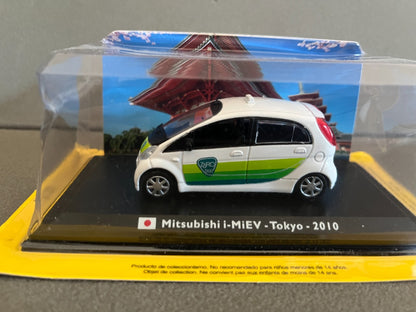 Voiture Miniature Mitsubishi i-MiEV Tokyo 2010 Taxi du Monde au 1/43