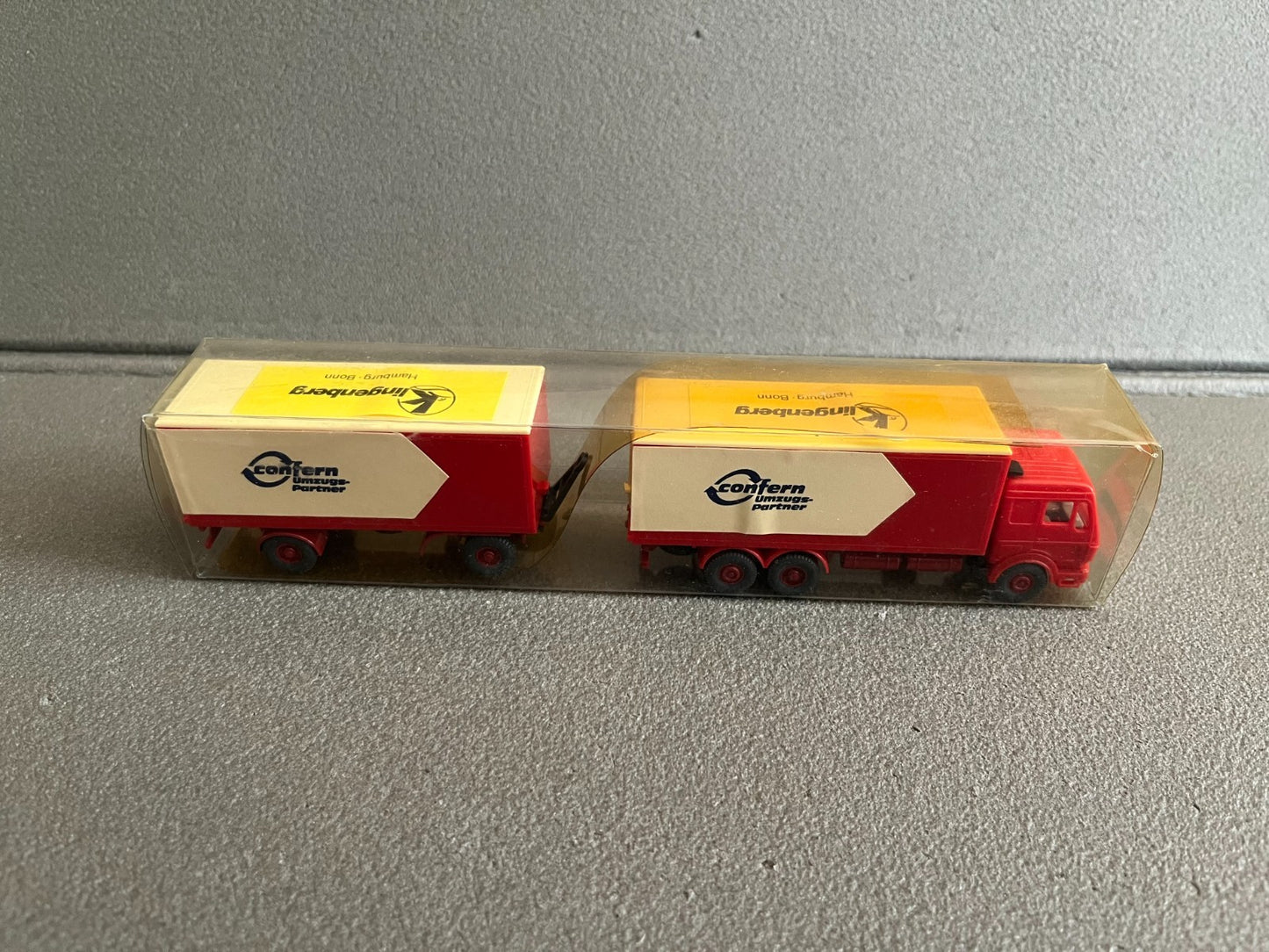 Voiture Miniature Camion Semi Remorque Mercedes Confern Wiking HO 1/87