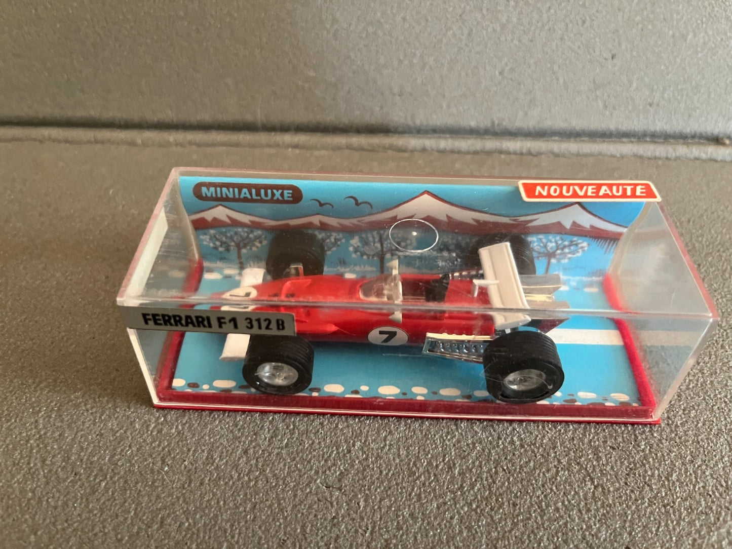 Ancienne Voiture Miniature Plastique Ferrari F1 312 B Minialuxe au 1/43