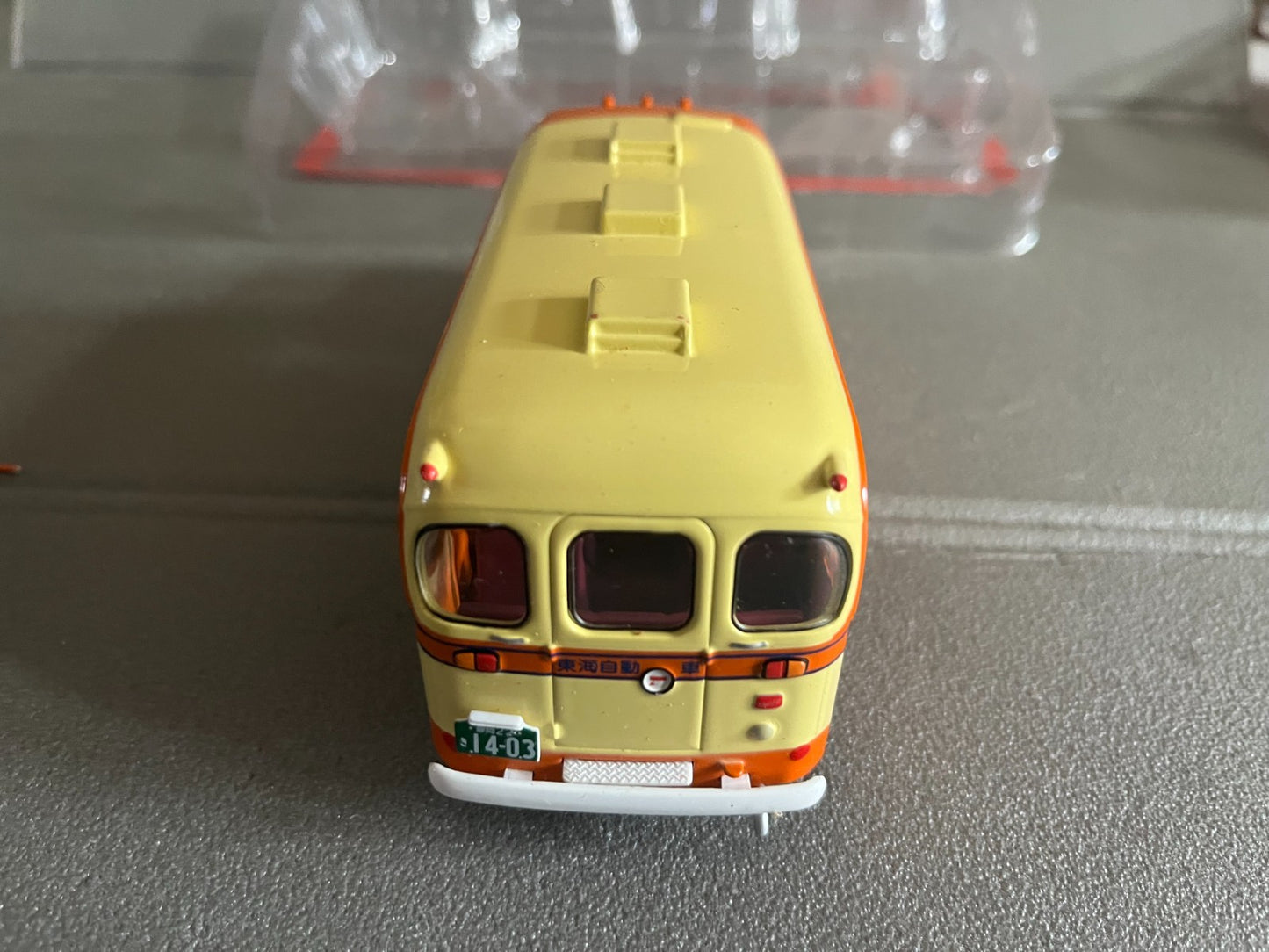 Voiture miniature Isuzu BXD 30 1/43 Autobus Autocars du Monde