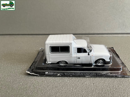 Voiture Miniature IZH 27156 Pays de L'est URSS Russie au 1/43