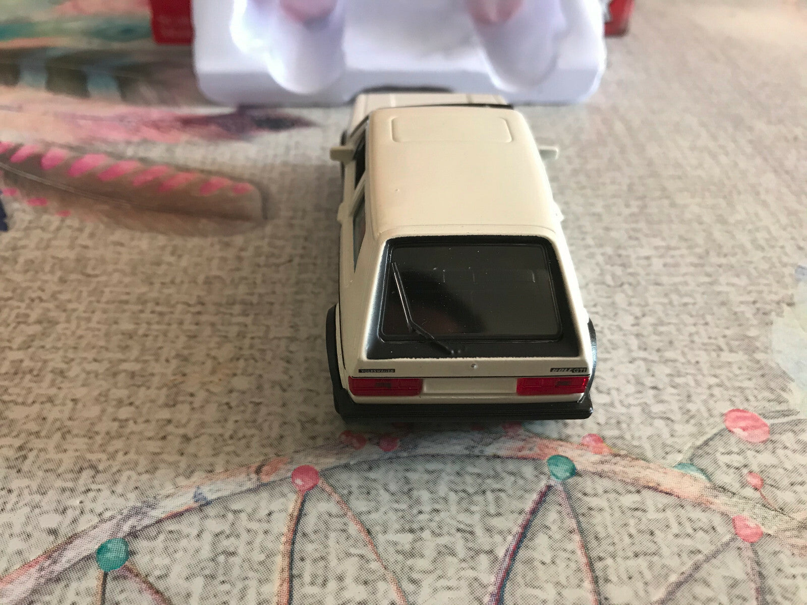 Voiture miniature Volkswagen Golf I 1 GTI Welly 1/34 - 1/36 - 1/39