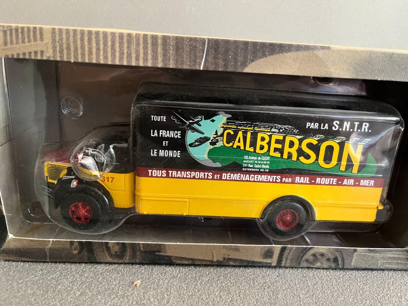 Voiture Miniature Camion D'autrefois Berliet GLR Calberson Ixo Altaya 1/43