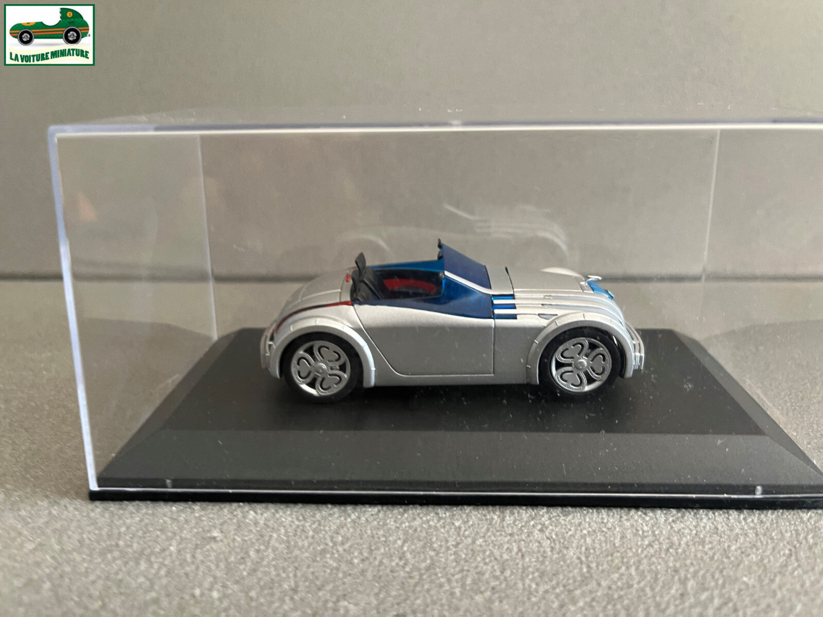 Voiture miniature Nissan Jikoo Norev Concept Car au 1/43