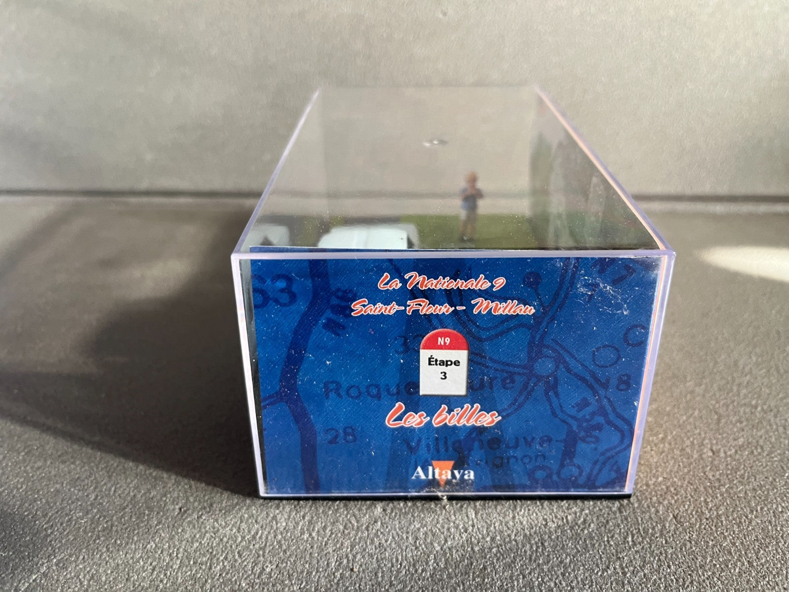 Voiture Miniature Renault 6  Etape 3 La Route Bleue RN7 1/43