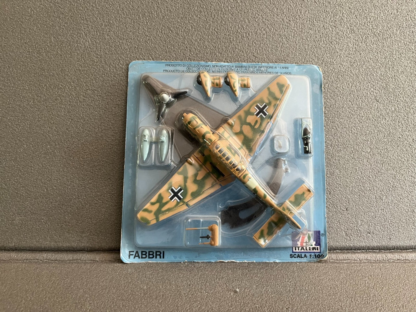 Avion miniature Militaire Ju-87r Fabbri Italeri 1/100
